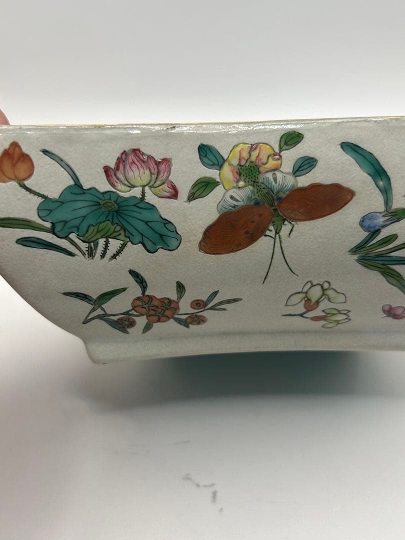 中国 清時代 官窯 大清嘉慶年製 粉彩花卉胡蝶紋馬蹄型碗 送料込み0927