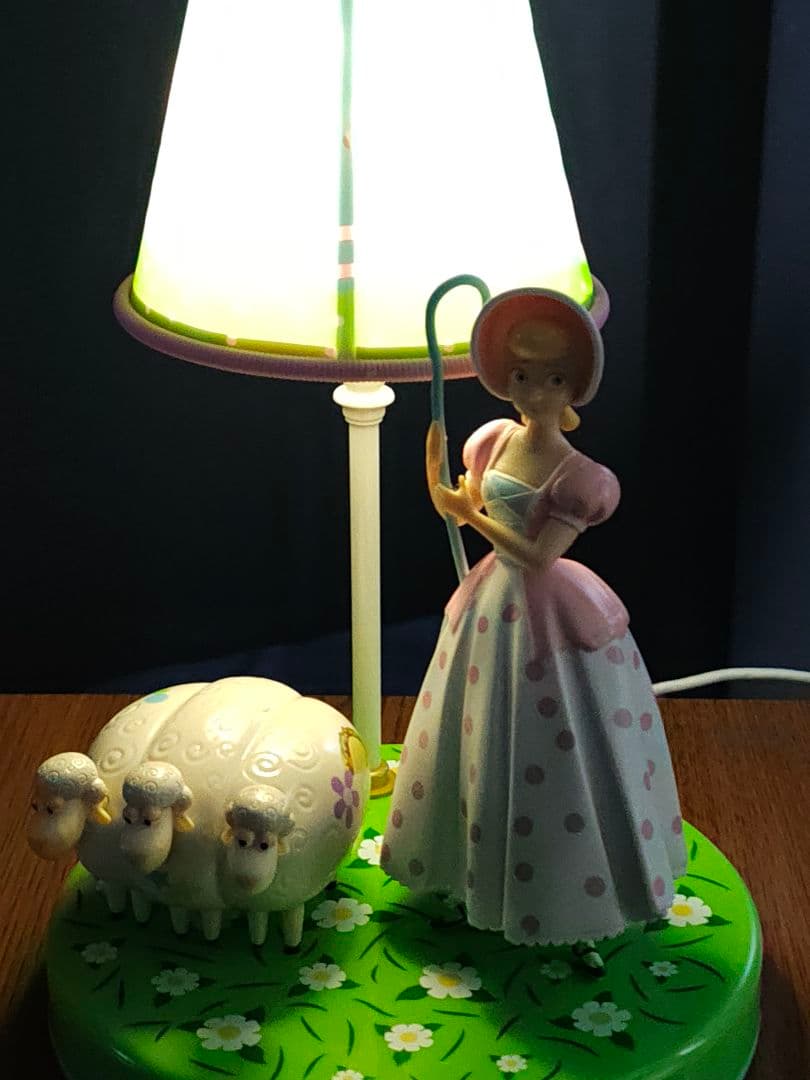 ボー・ピープ 卓上ランプ 照明 スタンドライト トイ・ストーリー
