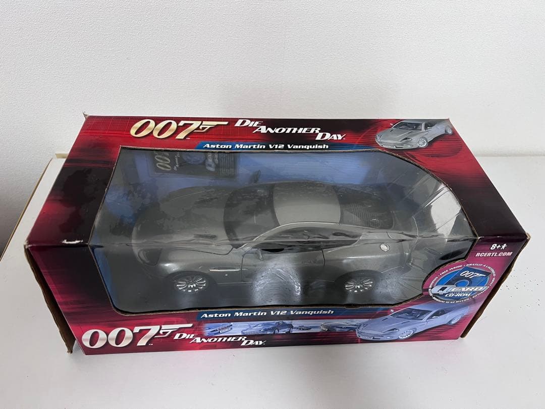 007 Aston Martin V12 Vanquish ジェームズボンド - メルカリ