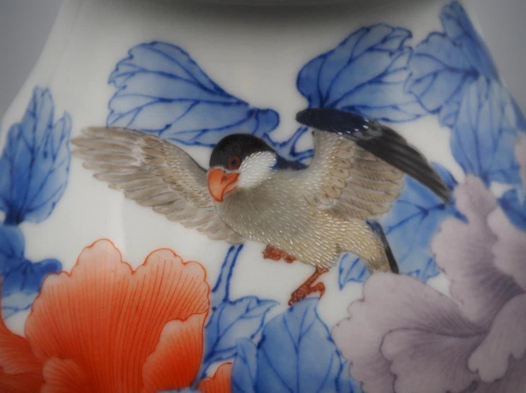 真葛香山 宮川香山 青華釉下彩花瓶 4鳥牡丹図 台付き - メルカリ