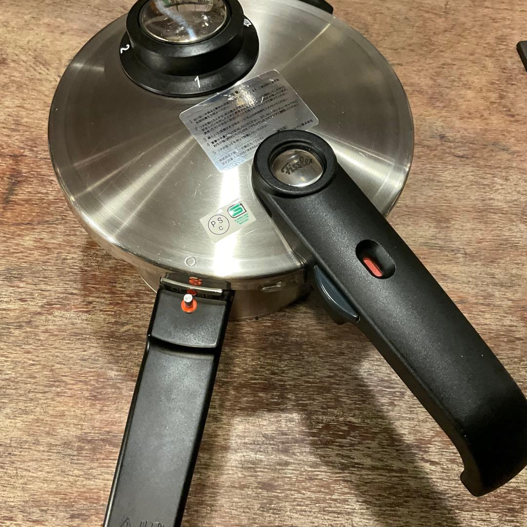 美品！フィスラー (Fissler) 圧力鍋 ビタビット プレミアム 2.5L