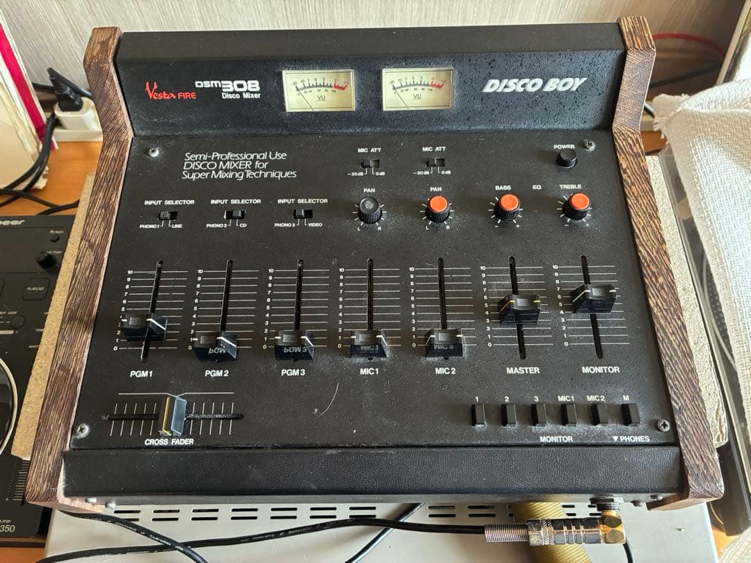 ベスタクス VESTA FIRE DSM308 DISCO BOY DJミキサー Vesta FIRE DSM308 ディスコボーイ - メルカリ