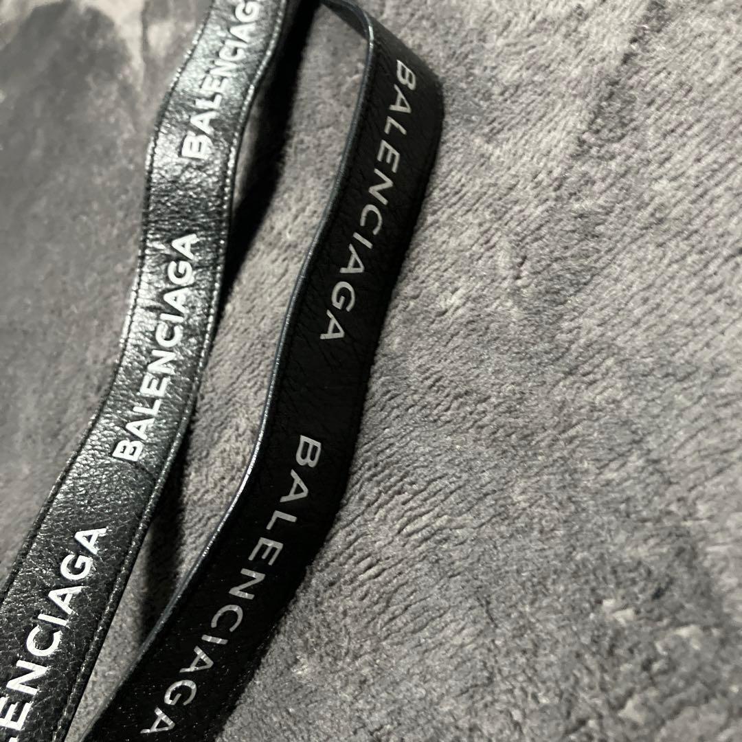 バレンシアガ ネックストラップ ネックウォレット ネックレス - メルカリ