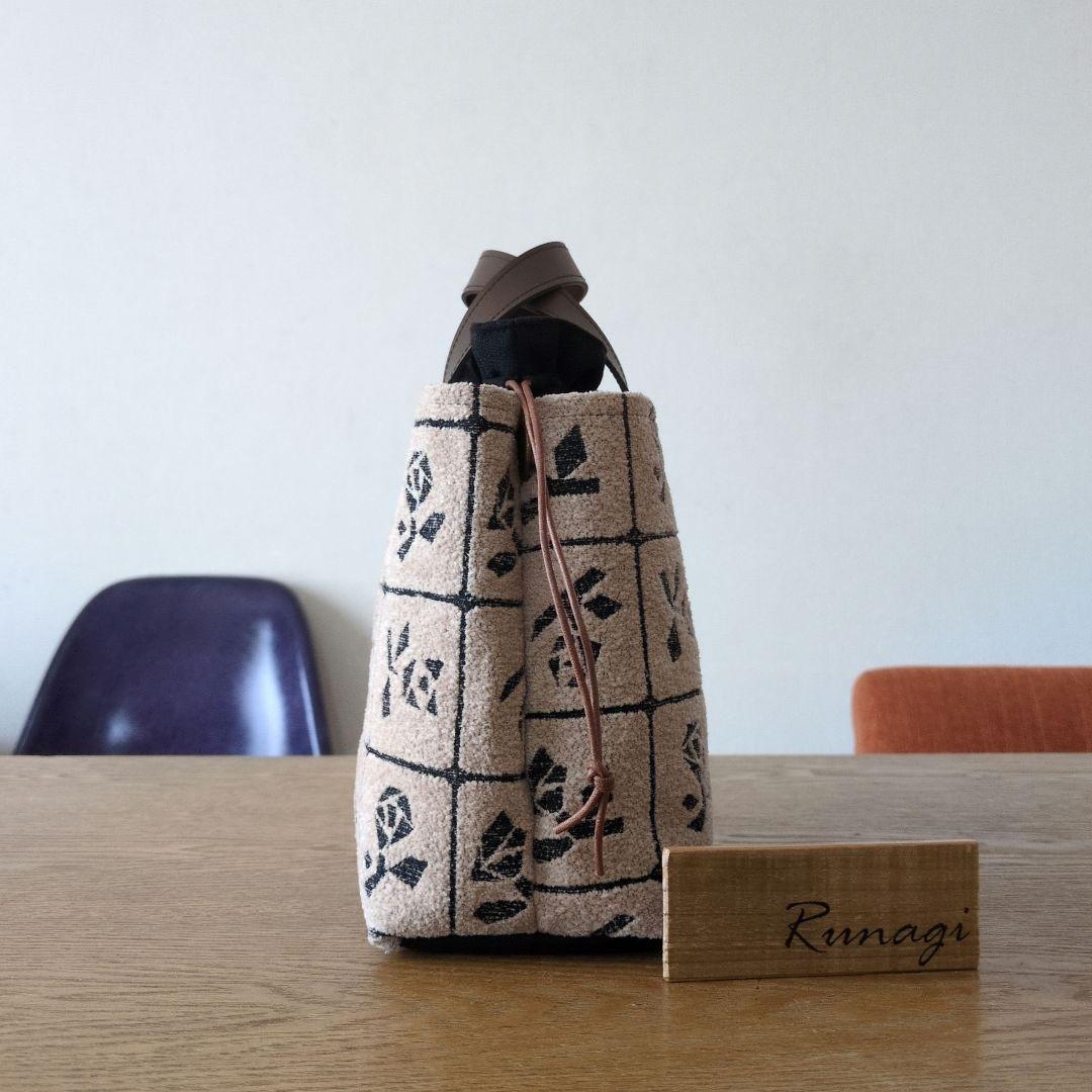 1551】あおりポケットの巾着バッグ＊ミナペルホネン