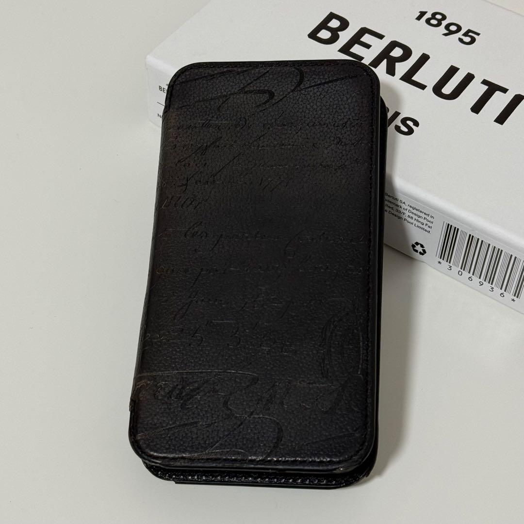 Berluti ベルルッティ iPhone16proケース - メルカリ