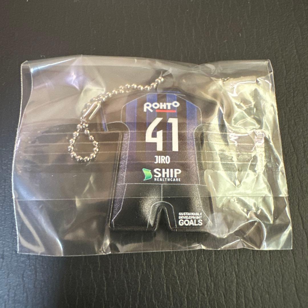 ガンバ大阪 2023 ラバーキーホルダー No.41 中村仁郎 - メルカリ