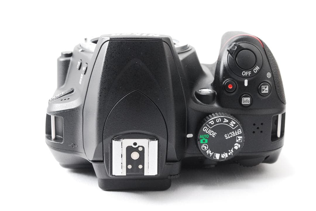 新品同様 Nikon D3400 低ショット数 Bluetooth スマホ転送 - メルカリ