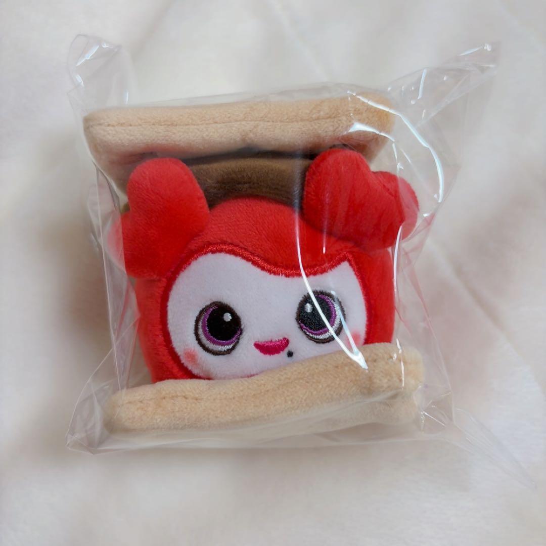 TWICEチェヨン スモア風バックチャーム チェンブリー