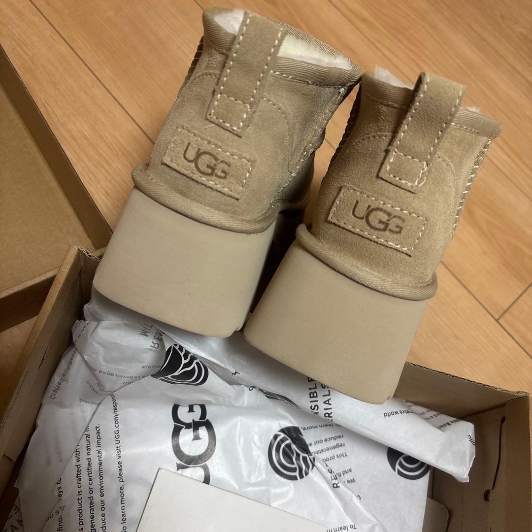 週末限定値下げUGG MUSTARD_SEED 23cm厚底7cmムートンブーツ 週末限定値下げUGG MUSTARD_SEED 23cm厚底7cmムートンブーツ - メルカリ
