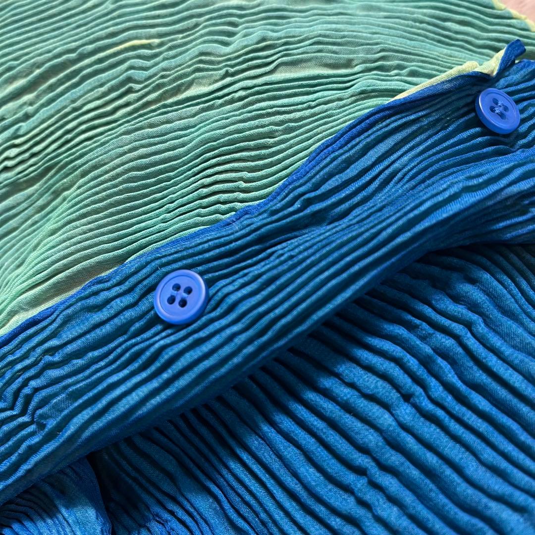 タグ取れ issey miyake ランダムプリーツ リバーシブル カーディガン