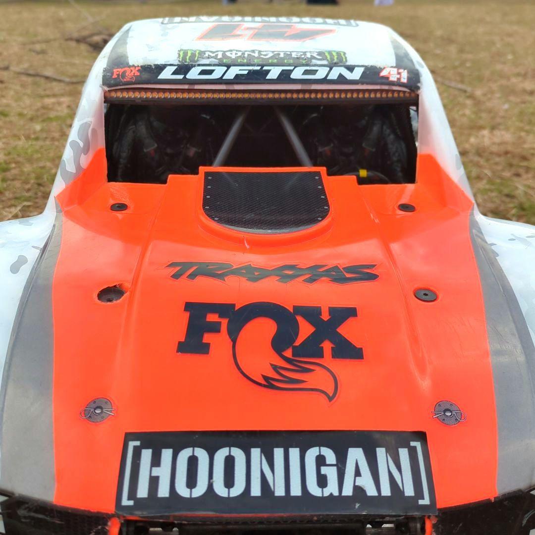 TRAXXAS Unlimited Desert Racer UDR カスタム - メルカリ