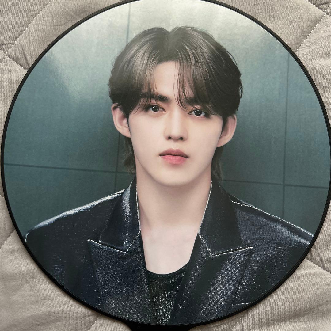 SEVENTEEN S.COUPS エスクプス うちわ - メルカリ