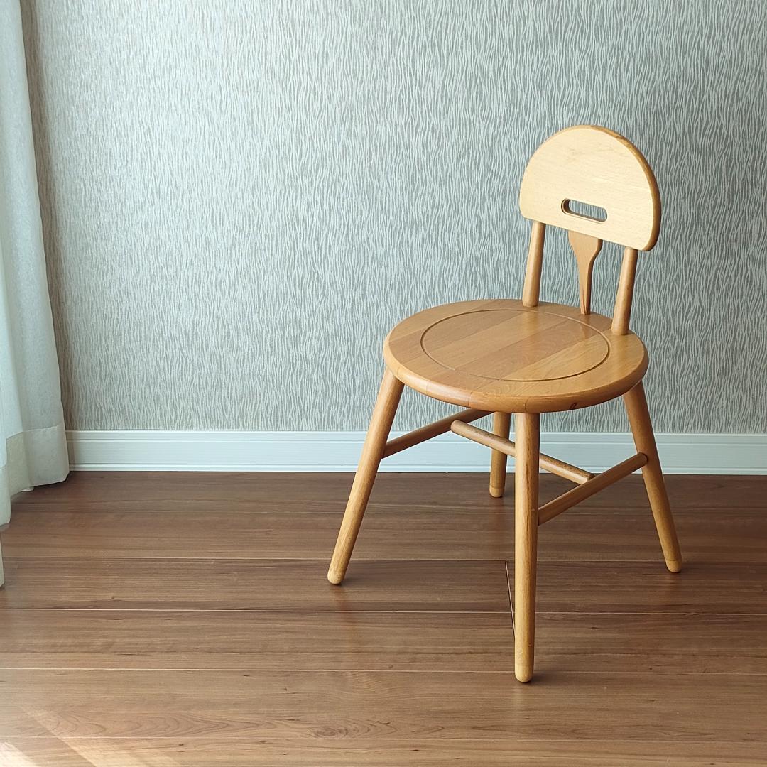 コイズミ KOIZUMI 木製椅子 丸形 天然木 ダイニングチェア
