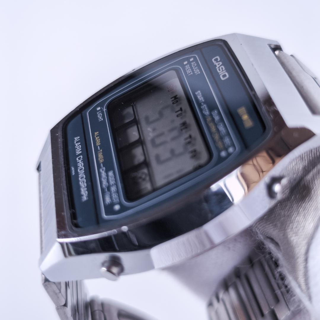 CASIO S011 デジタル メンズ 36mm 昭和時代 - メルカリ