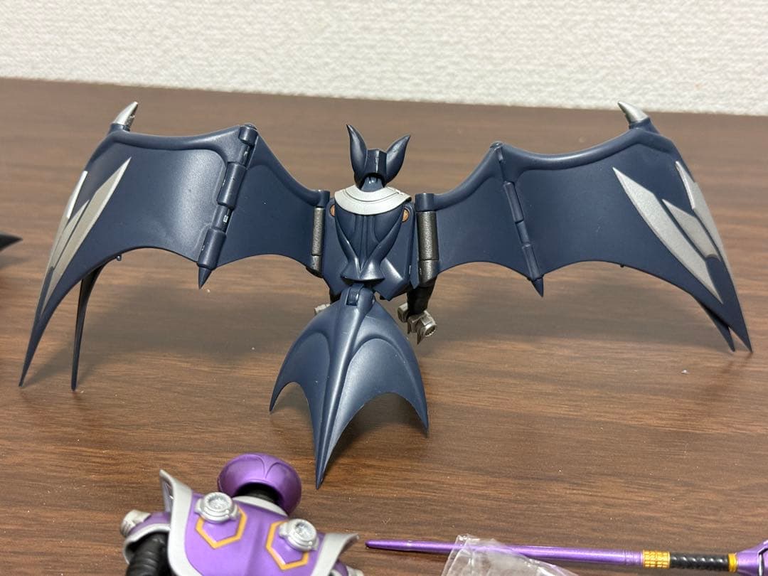 S.H.Figuarts 仮面ライダー王蛇&ナイト 2種セット