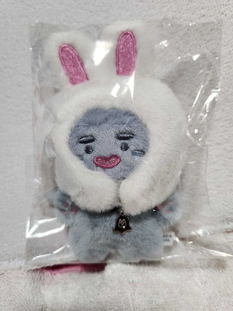 SHINee ONEW オニュ 10CM JJING-MEOK DOLL - メルカリ