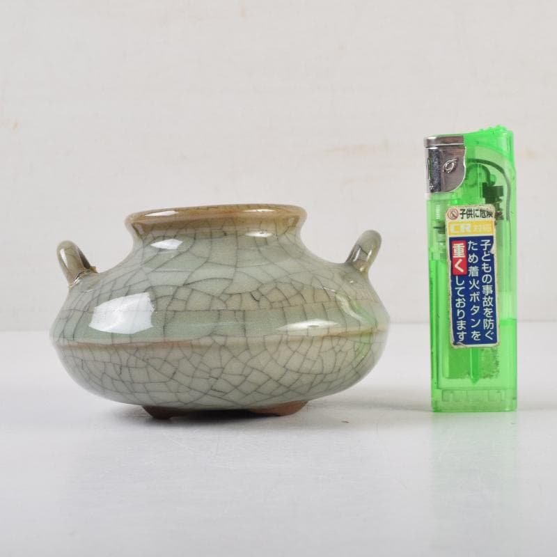 中国 哥釉 青磁 氷裂文 双耳香炉 C 9106 - メルカリ