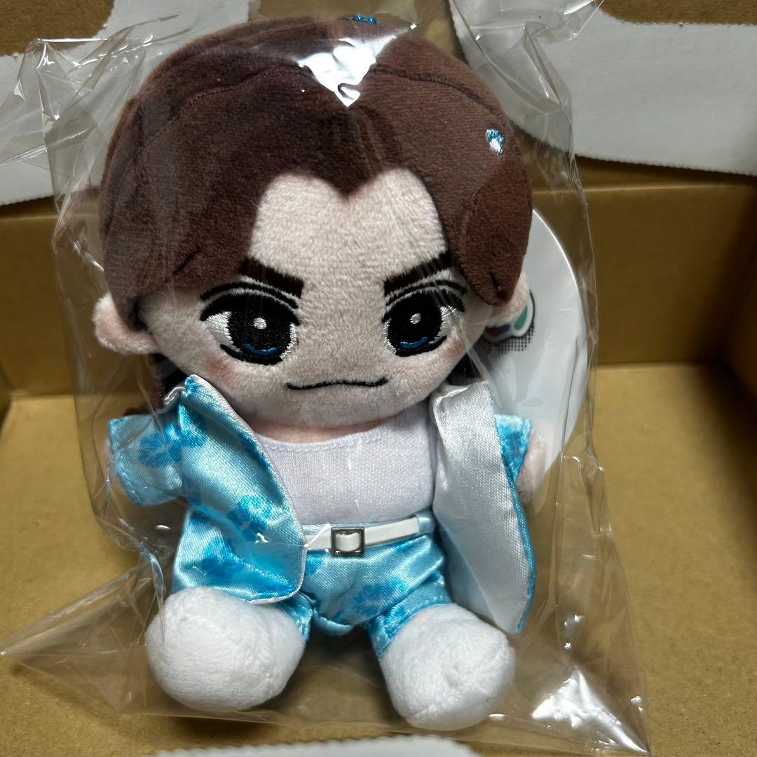 TravisJapan はぴぬい 松田元太 トラジャ ぬいぐるみ - メルカリ