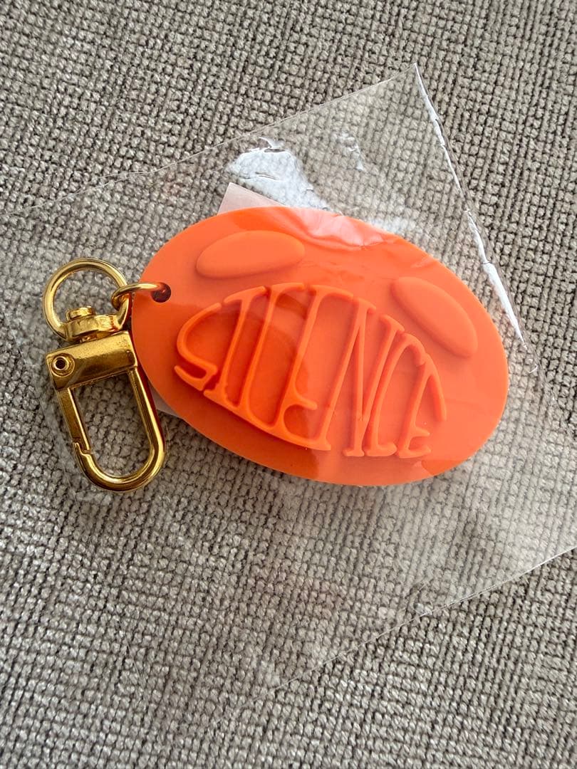 未開封☆Vaundy SILENCE カプセルトイ ラバーキーチェーン - メルカリ