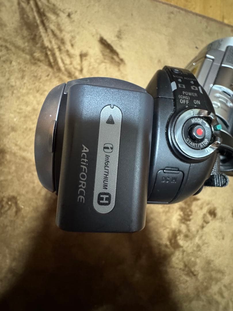 ビデオカメラ SONY HDR-UX7 DCR-SR220 - メルカリ
