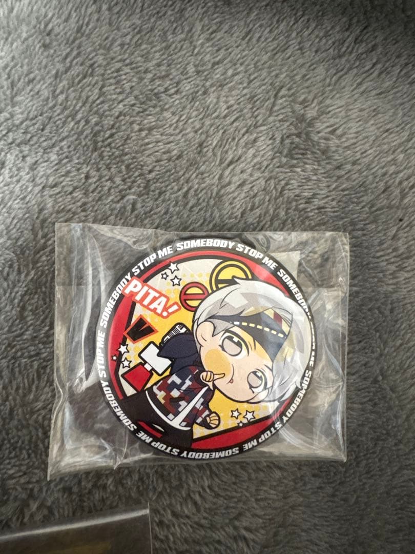 K-POP ピンバッジ 3個セット - メルカリ