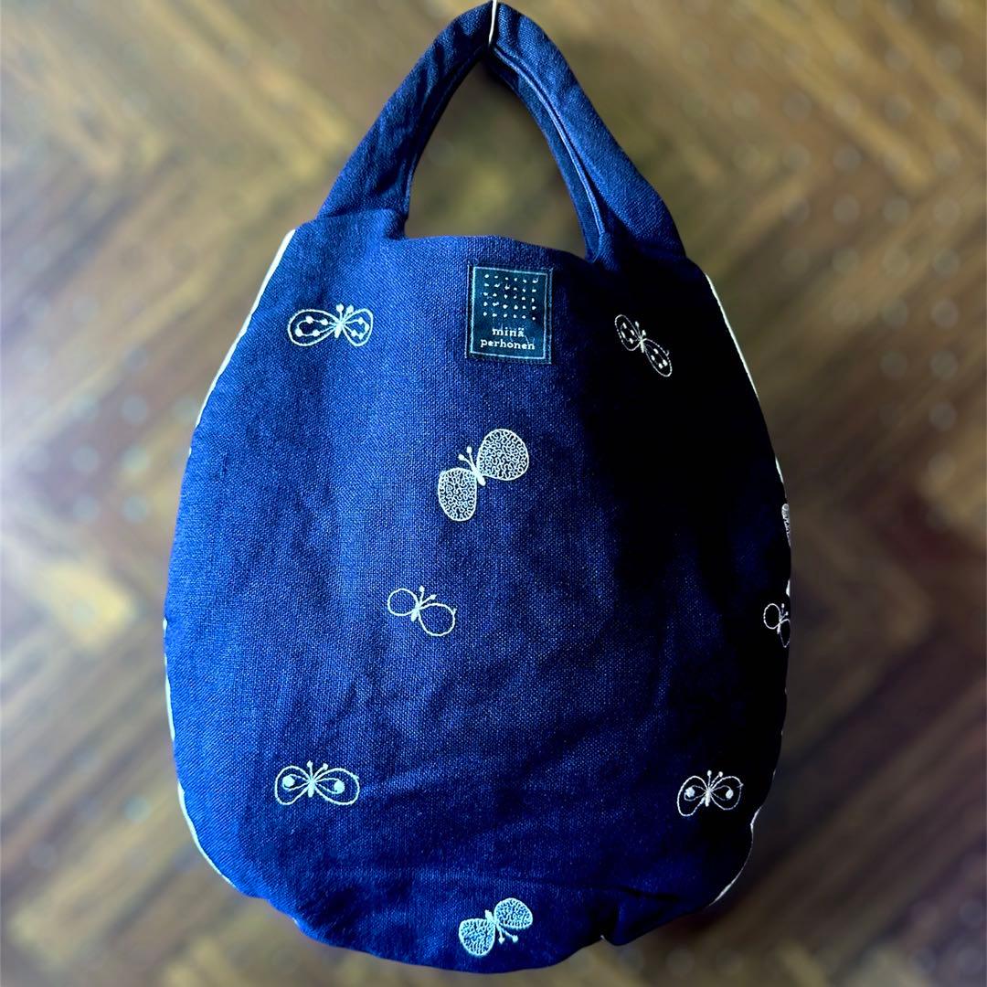 ミナペルホネン choucho ちょうちょ エッグバッグ ネイビー - メルカリ