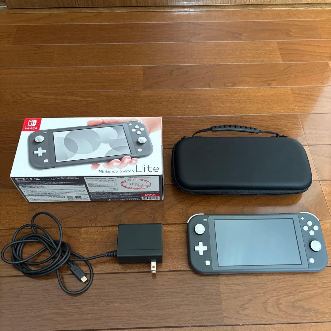 Nintendo Switch Lite 本体とケースセット Amazon | Nintendo Switch Lite キャリングケースセット 17 in 1