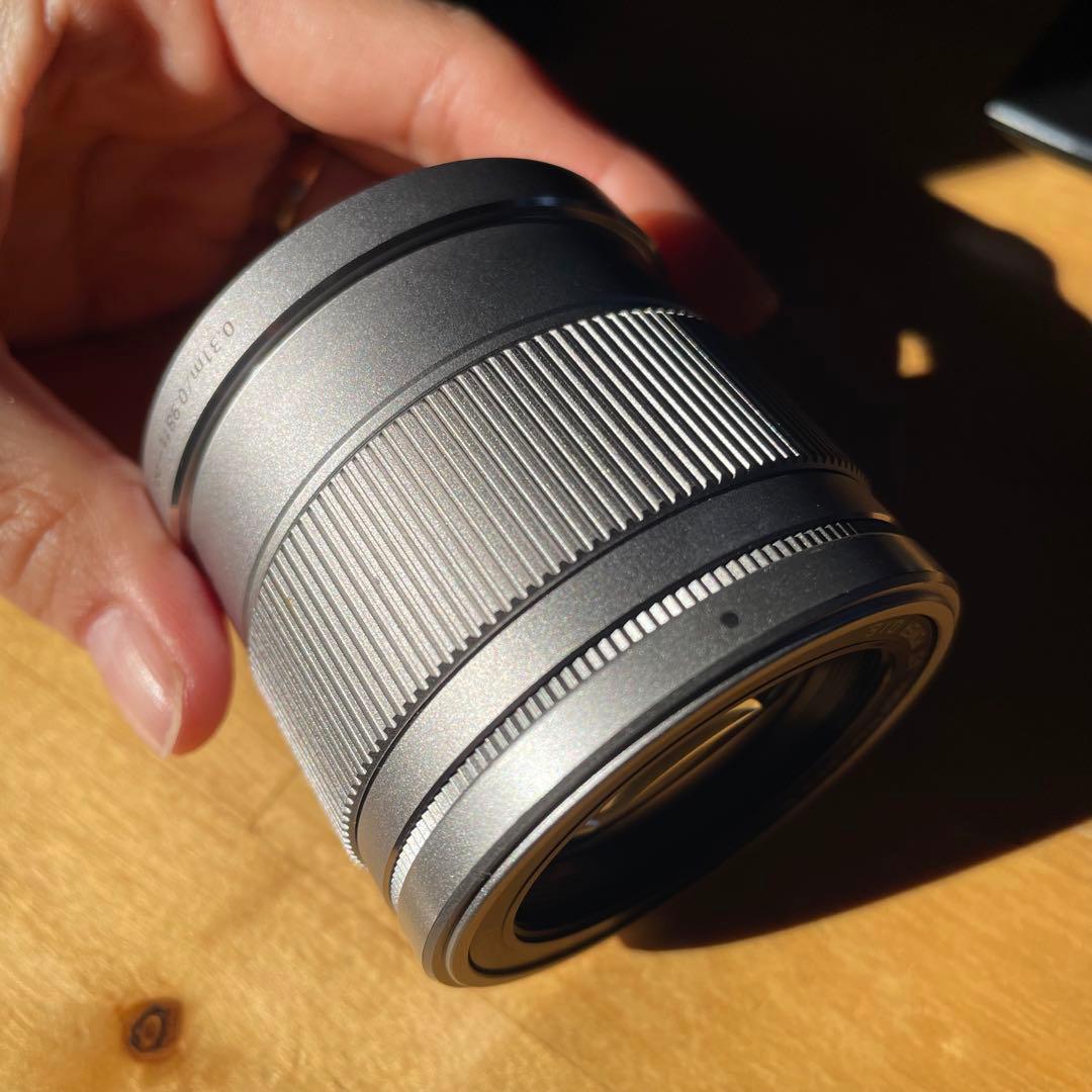 Panasonic 42.5mm F1.7 ASPH. レンズ