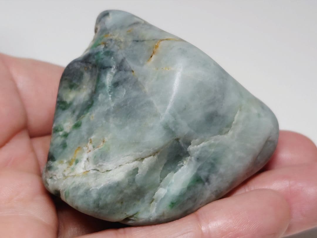 糸魚川144 翡翠 195g ヒスイ 原石 鑑賞石 自然石 誕生石 鉱物 鉱石 Amazon.co.jp: 白翡翠 144g 翡翠 原石 ヒスイ 鉱物 鑑賞石 糸魚川 水石