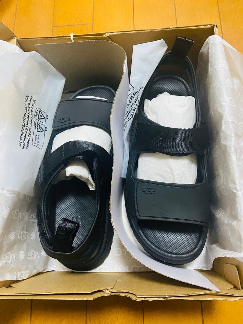 UGG GOLDEN GLOW ブラック 23センチ 新品未使用 楽天市場】アグ ゴールデングロウ UGG サンダル レディース ブラック