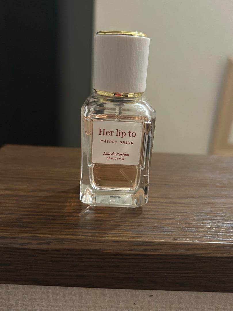 Her lip to チェリードレス 香水 Her lip to CHERRY DRESS チェリードレス 香水 Eau de Parfum - CHERRY