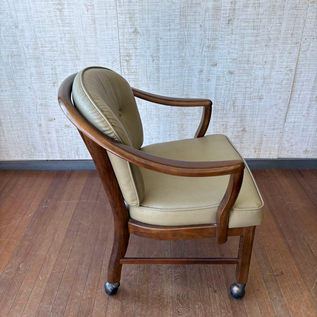 ① カリモク 木製アームチェア キャスター付 ダイニングチェア 応接
