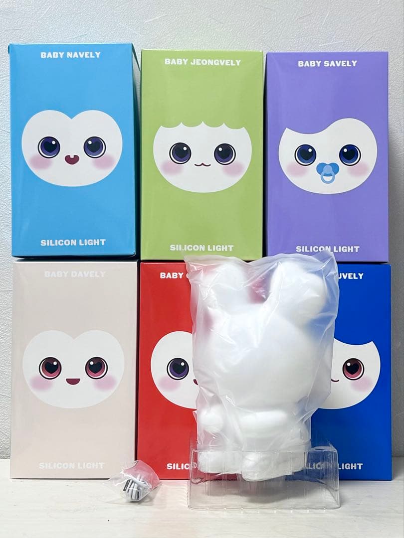 TWICE シリコンライト - メルカリ