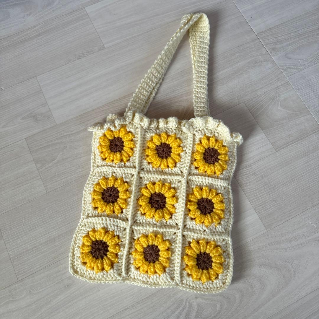 ひまわりモチーフの編みバッグ かぎ針編み ハンドメイド - メルカリ