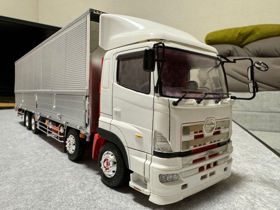 デコトラプラモデル アオシマ1/32 グランドプロフィア低床4軸 - メルカリ