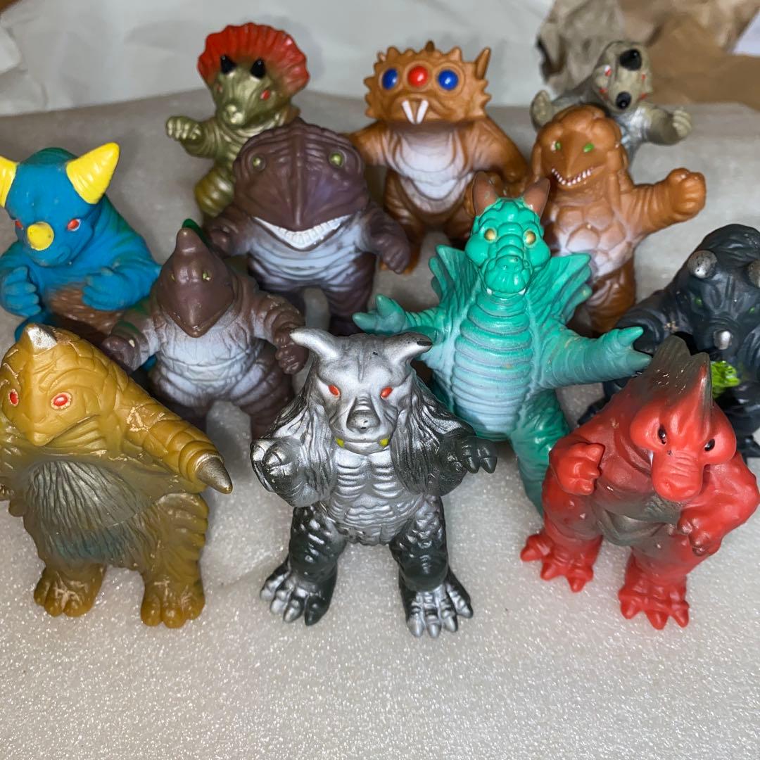 PONY 宇宙戦士がやってきた怪獣軍団　パチ怪獣ソフビ　12体　ウルトラ怪獣風 さぁ、みんなのアイドル！ パチもん怪獣の代表格『宇宙戦士がやってき