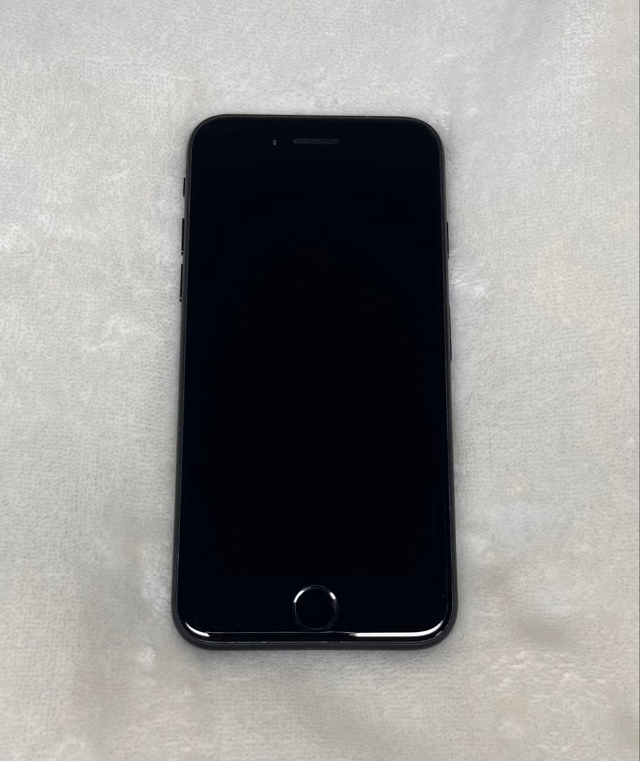 iPhone SE 第2世代 ブラック 64GB 本体のみ Amazon | 【整備済み品】 Apple iPhone SE(第2世代) 64GB ブラック SIM