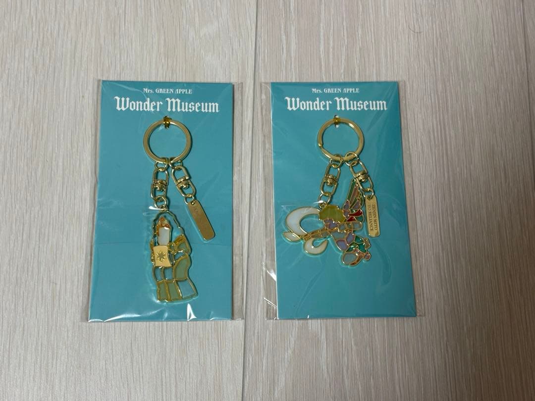 Mrs. GREEN APPLE Wonder Museum キーホルダー2個 - メルカリ