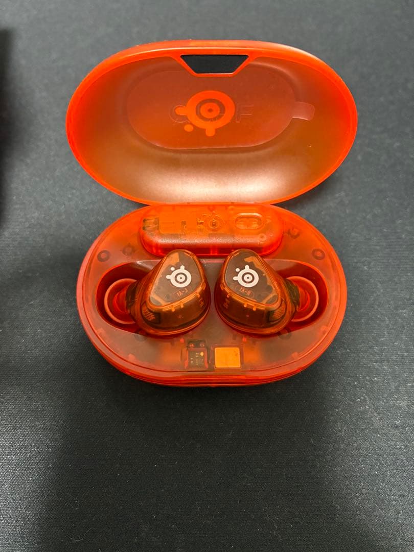 週末値下 SteelSeries Arctis Gamebuds 限定 オレンジ - メルカリ