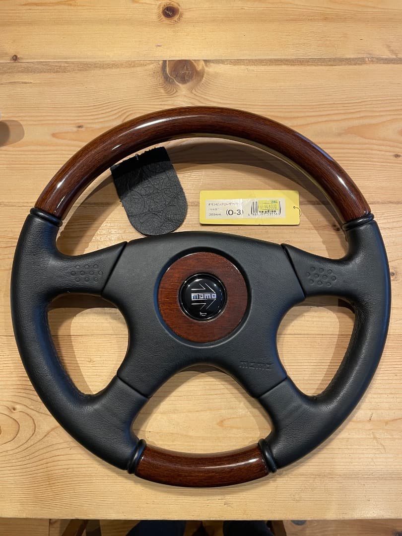 momo ステアリング オリンピック3 マホガニー 正規品 MOMO（モモ）正規品】ステアリングOLYMPIC III LEATHER/WOOD BRIAR