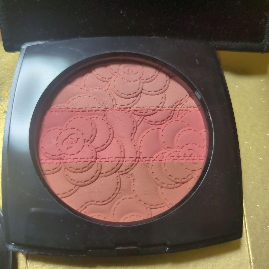 CHANEL　 限定色パウダーチーク 　カメリアフトゥーラ 2025年春新作パウダーチーク】カメリア フトゥーラ｜CHANELの口コミ