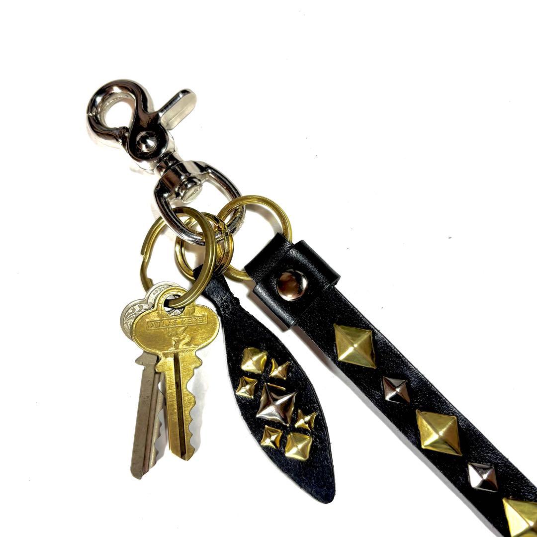 スタッズキーホルダー［sh150-1769］ソフトレザーCALEEキャリー風