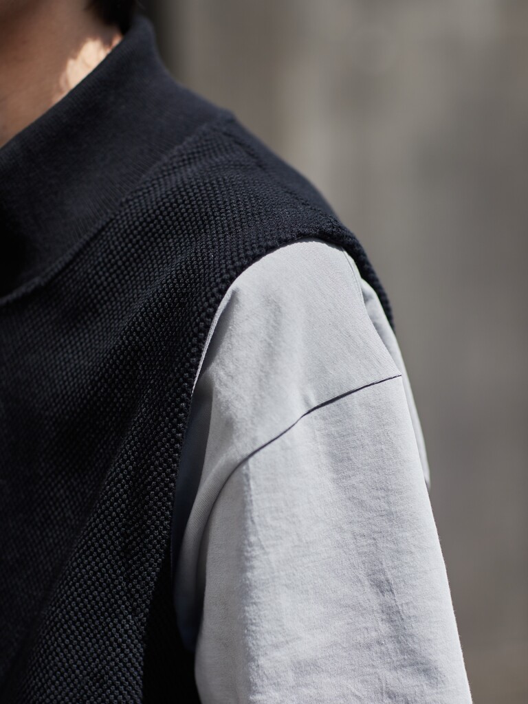 crepuscule (クレプスキュール)】別注ベストが本日より発売開始です