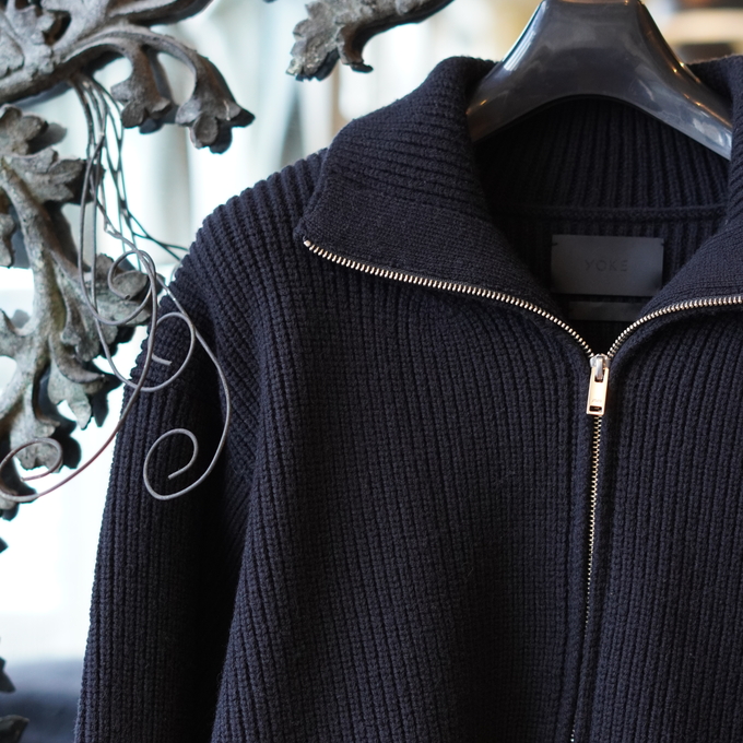 YOKE（ヨーク）】秋冬にオススメのニットをご紹介 / スタッフブログ