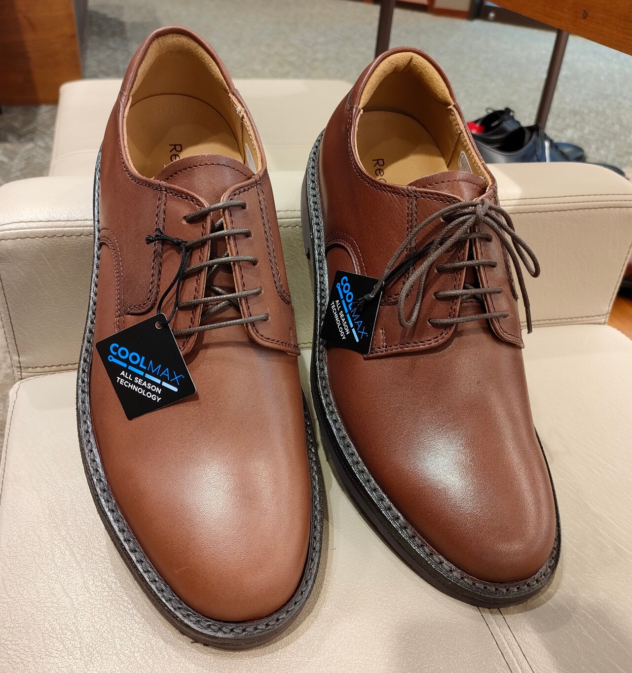 生の証』が刻まれやすい個性あふれるブラウンカラー | 靴のリーガル