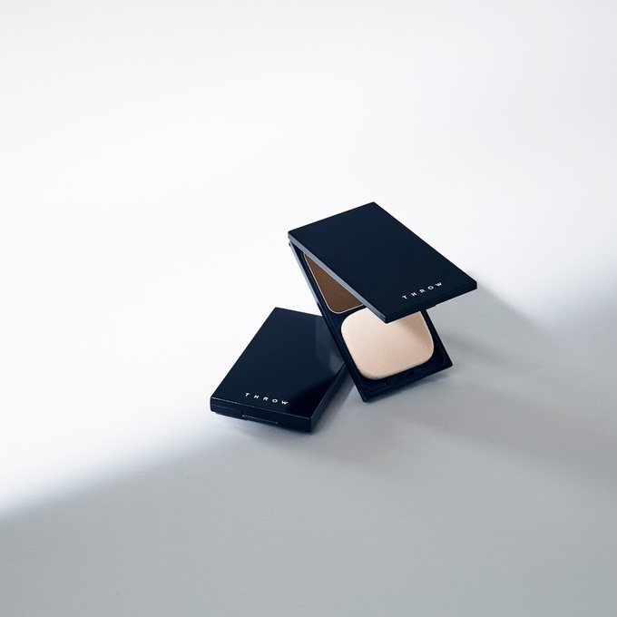 THROW スロウ コンシーラー (ブラウン・レギュラー) 11gの卸・通販