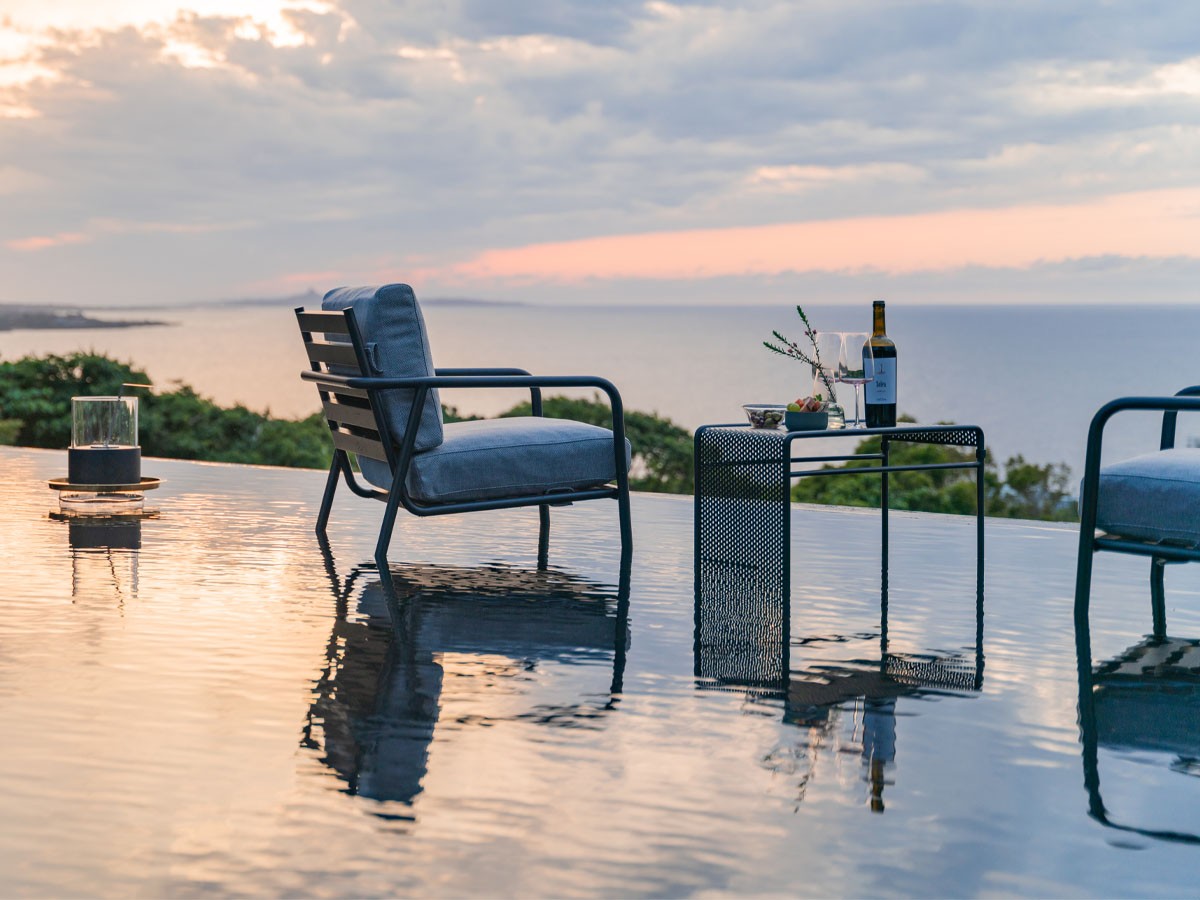 IKASAS KAIS U SIDE TABLE / イカサ カイス U サイドテーブル