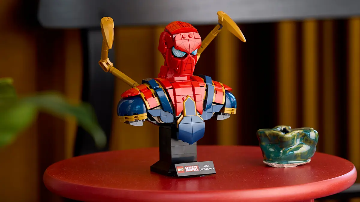 凛々しすぎる「アイアン・スパイダーマン バスト(76326)」レゴ(R