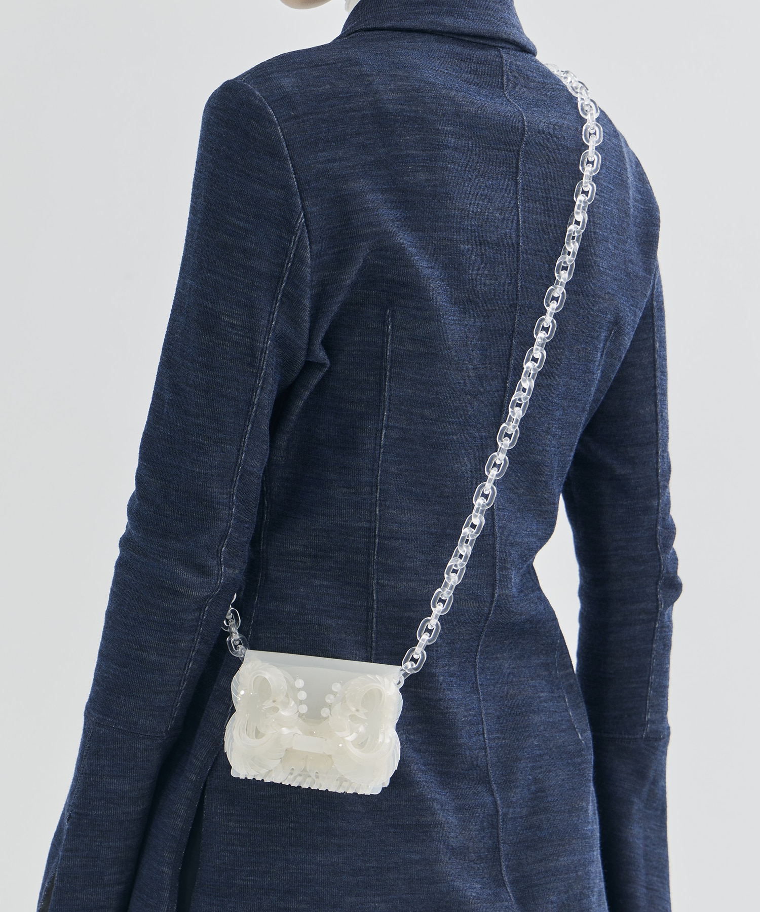 Transparent Sculptural Micro Chain Bag(FREE WHITE): Mame