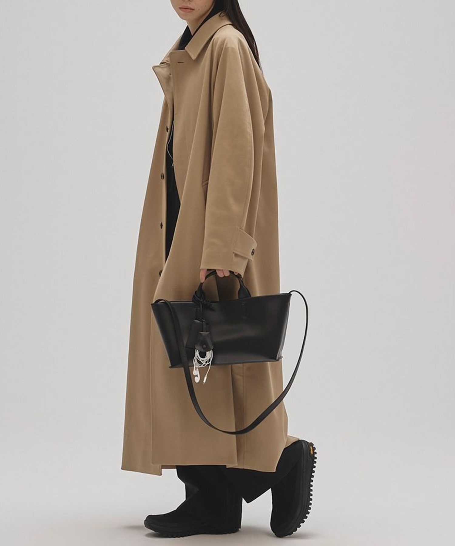 Useful Leather Bag (M)(FREE BLACK): TODAYFUL: WOMENS｜ STUDIOUS